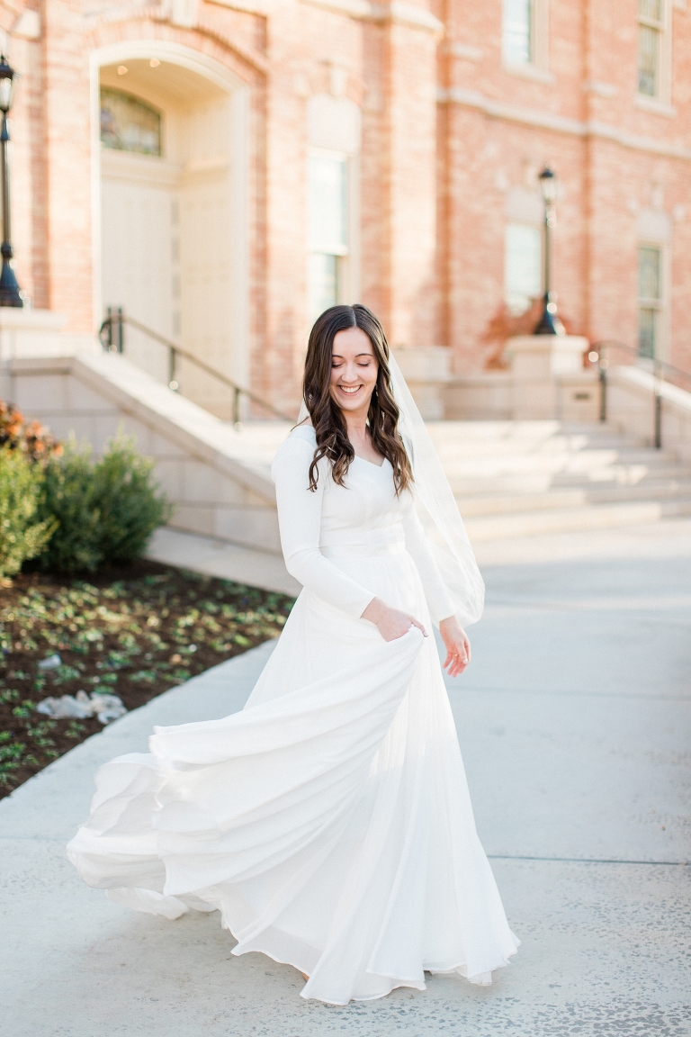Provo City Center Temple bridal session photo. Whitney Hunt Photography.