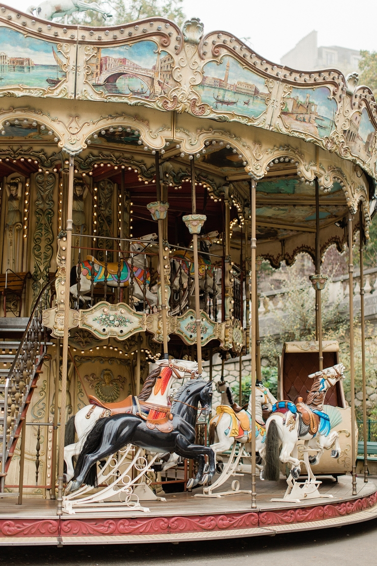 Paris elopement location ideas. Photo of carousel in Paris. Paris wedding photographer.