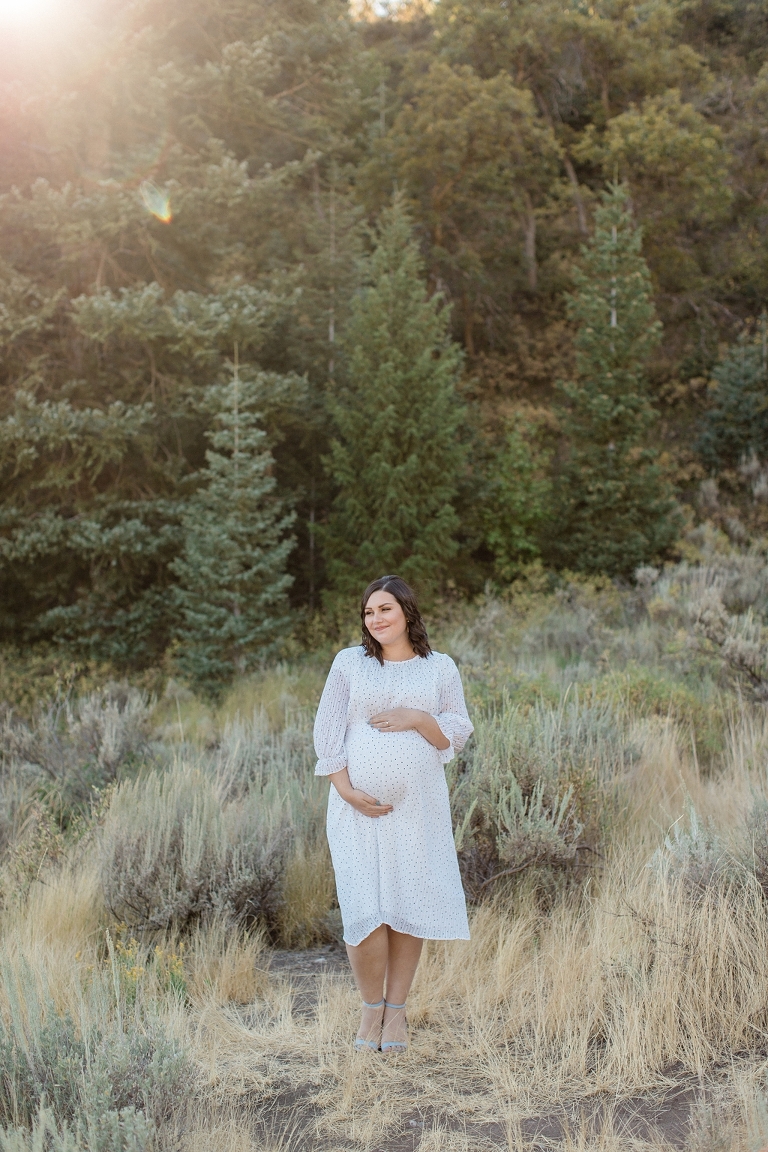 Tibble Fork maternity photo. Maternity session at Tibble Fork in American Fork Canyon, Utah. Mountain maternity pictures. Whitney Hunt Photography.