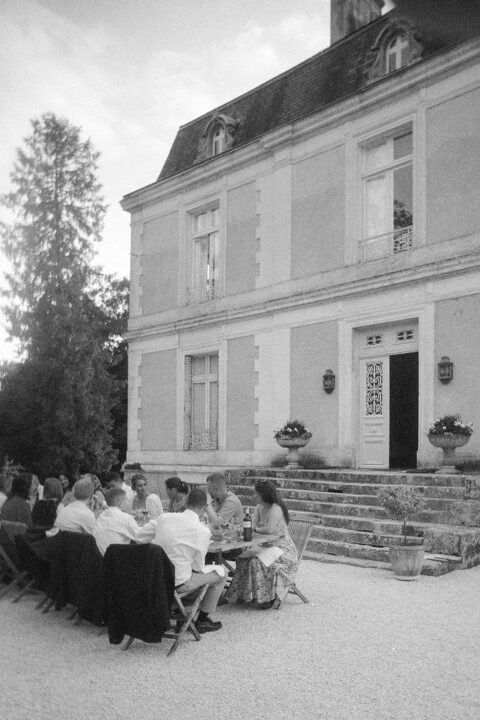 Intimate French chateau wedding | French countryside wedding | Destination wedding in France | Small chateau in France | French wedding style | Whitney Hunt Photography - Destination wedding photographer
